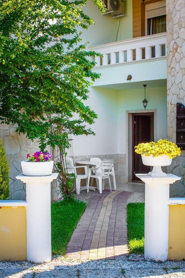 Apartments Alexandros Polychrono Luaran gambar